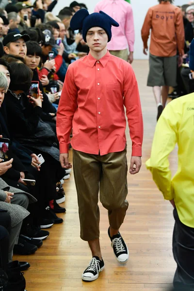 Look 3